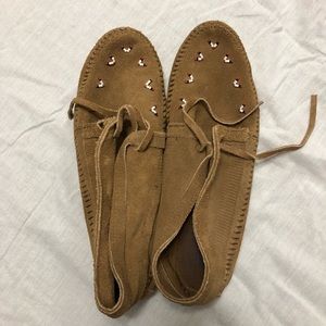 Minnetonka Shoes